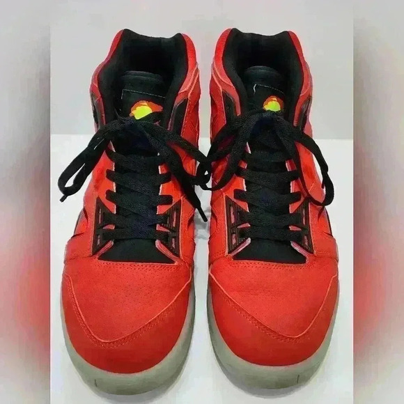 Nike Men's Red Air Tech Challenge Hybrid II Sneaker Shoes, sz 9 - Picture 2 of 14